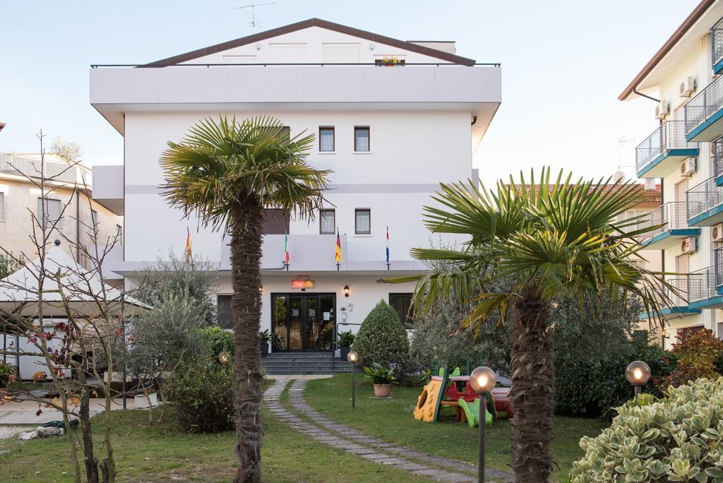 Albergo Ridente Lido di Jesolo Exterior foto